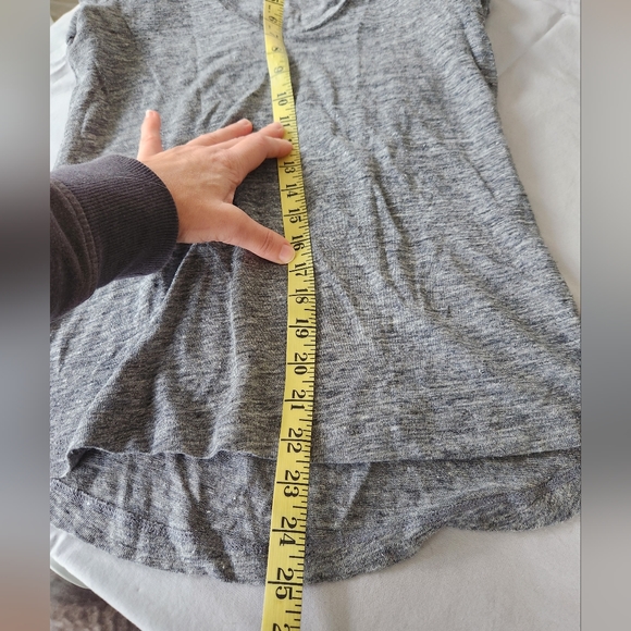 Banana Republic linen tshirt - Picture 6 of 6